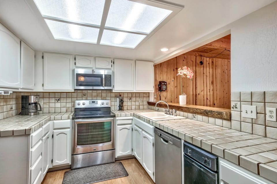 Fully equipped kitchen