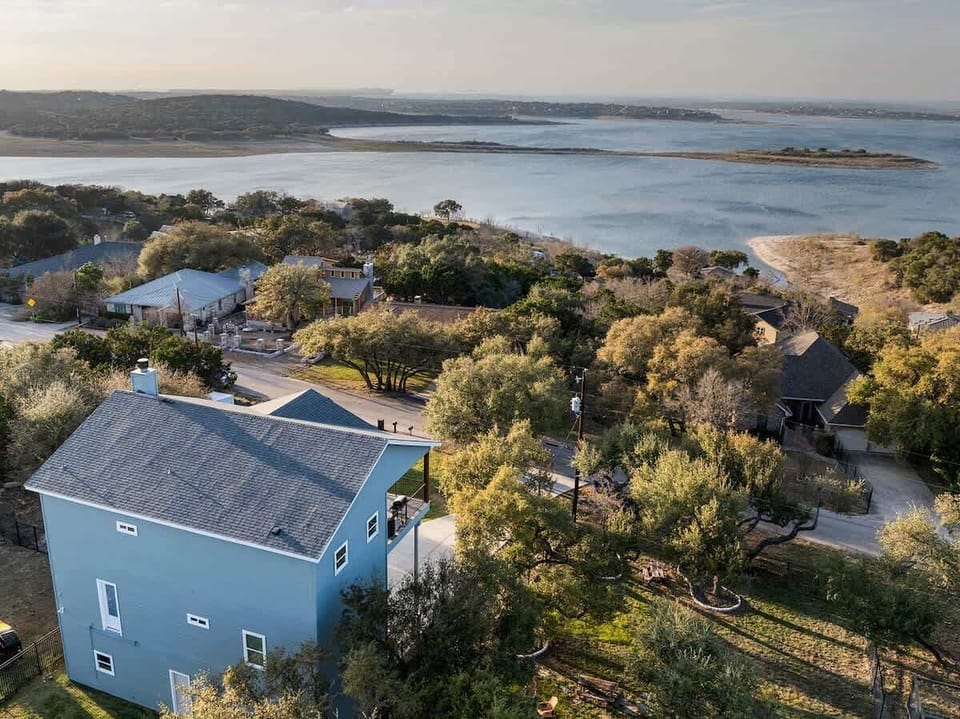 Overlooking Canyon Lake