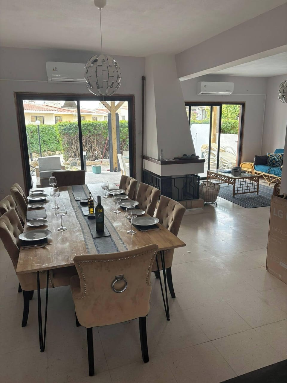 House, 4 Bedrooms, Balcony | Dining room