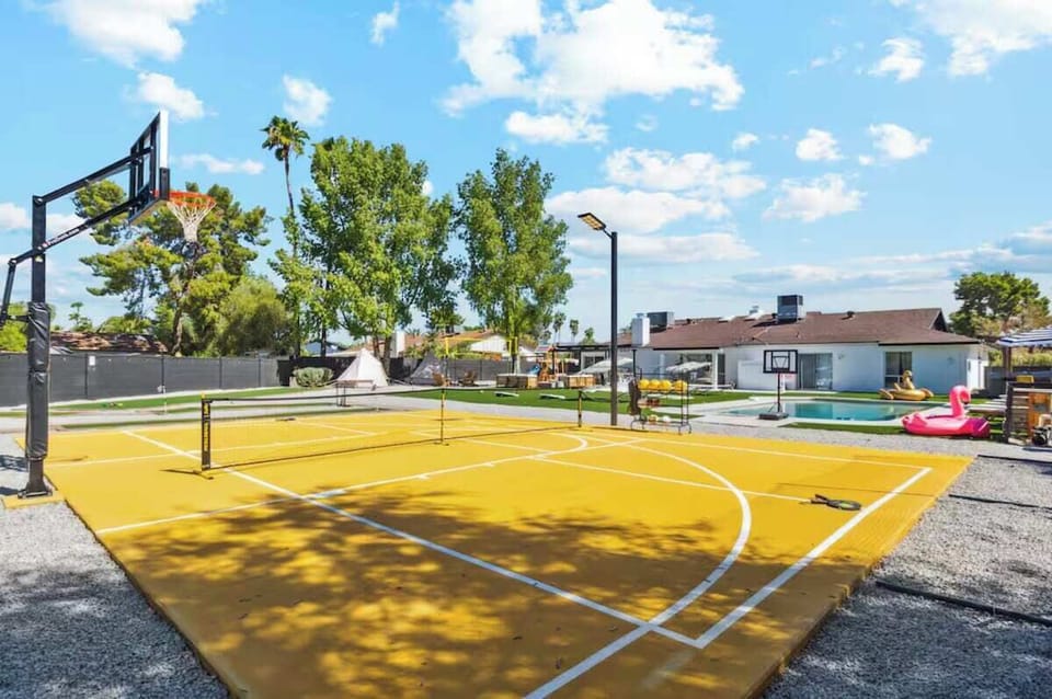 Sport court