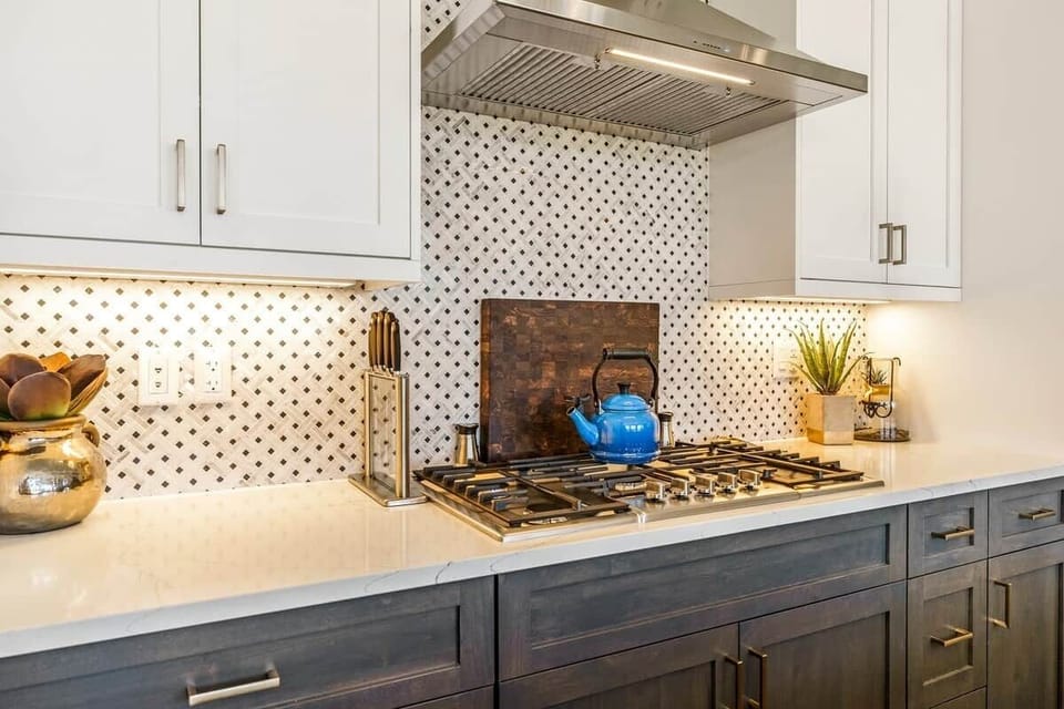 Bosch Kitchen Appliances featuring a 5-burner range + stove - "Well appointed, with every gadget you would ever need in the kitchen. Anyone with a toddler dreads traveling without an air fryer, but the one at this home saved the day!" -Rose (Feb '23)