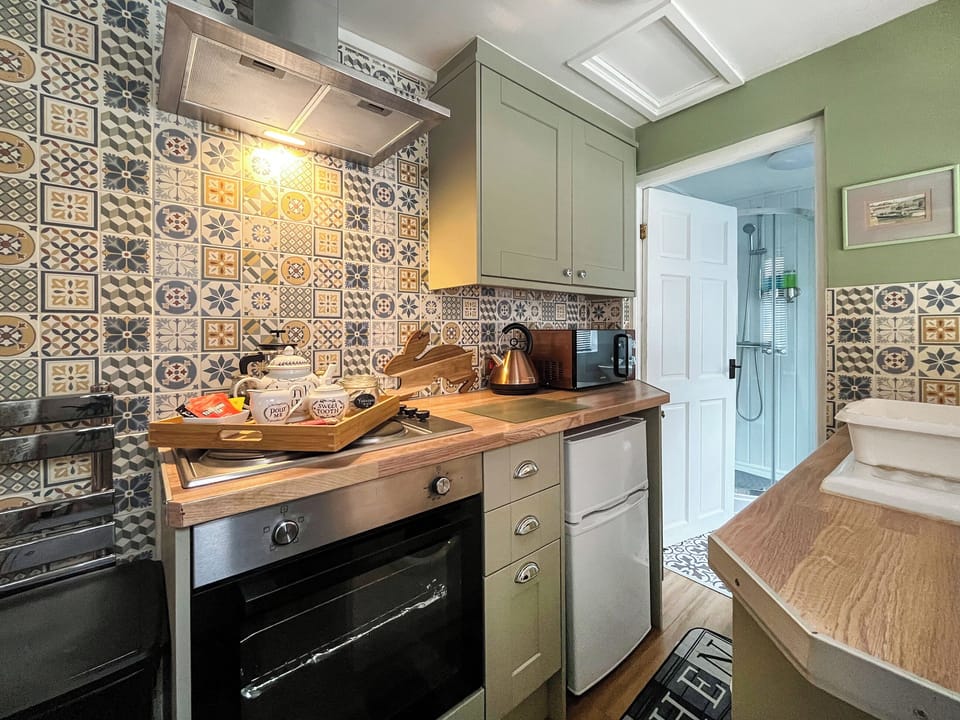 Kitchen | Mad Alice&rsquo;s Cottage, Loftus, near Staithes