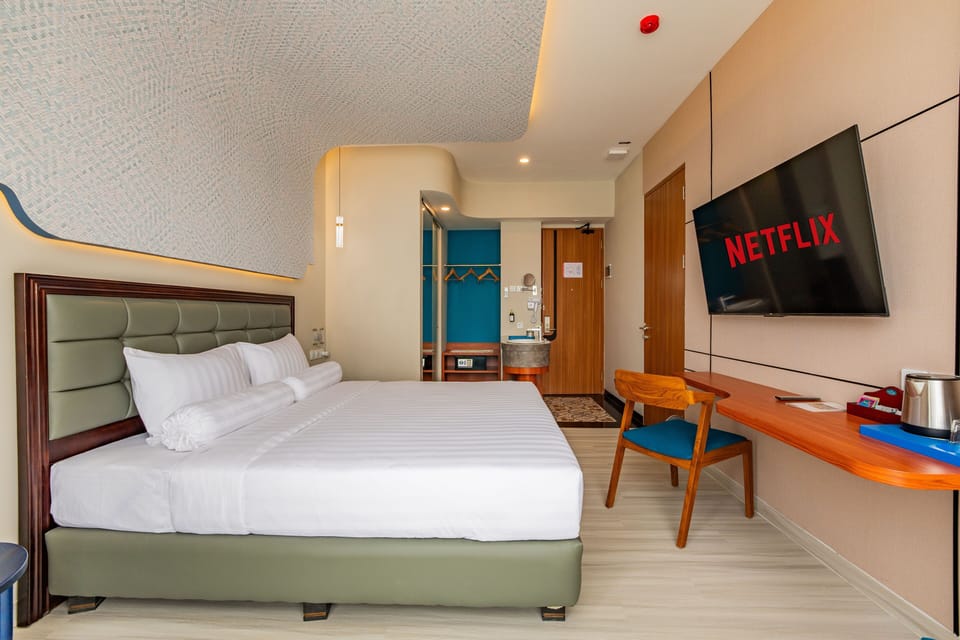 Deluxe Double Room | Premium bedding, memory foam beds, free minibar items, desk