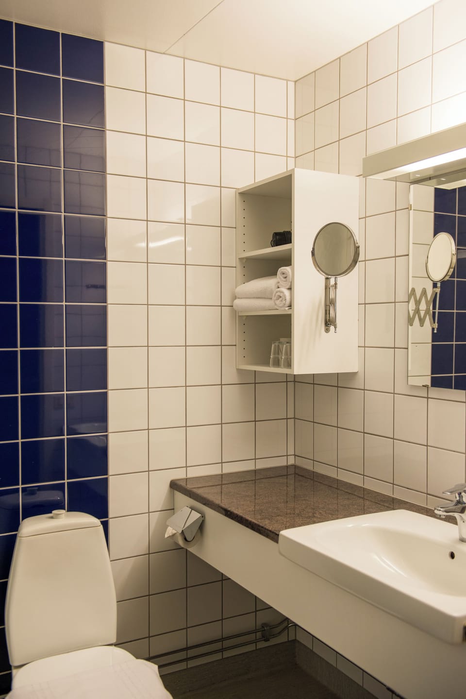 Twin Room, Patio, Garden View | Bathroom | Shower, hair dryer, towels, toilet paper
