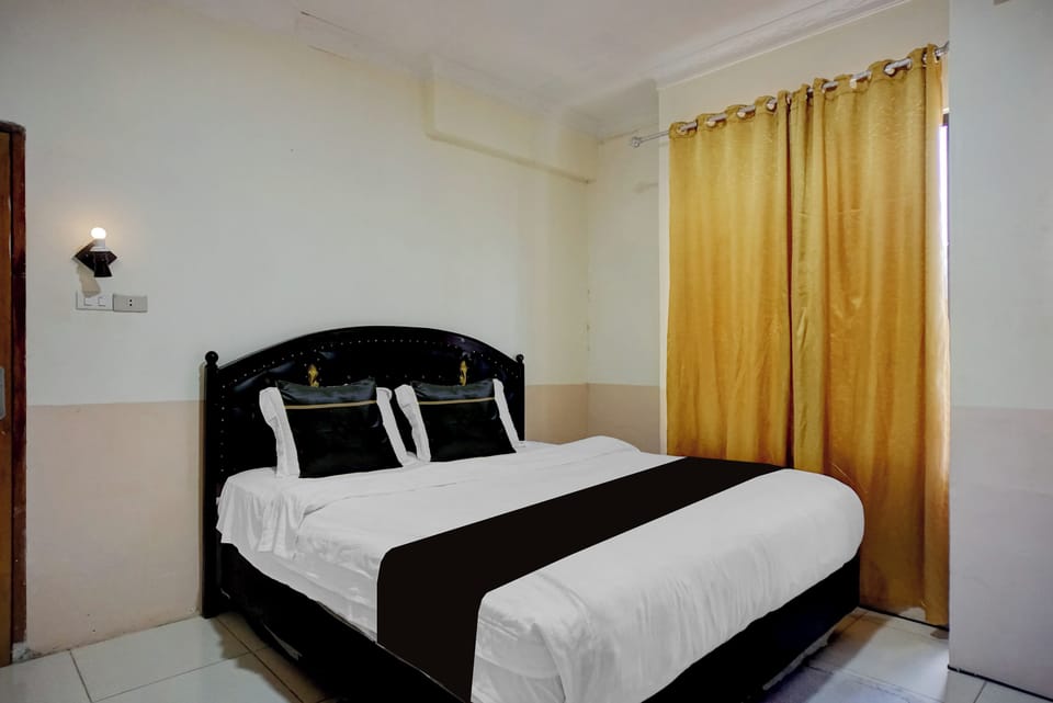 WiFi (free), bed sheets