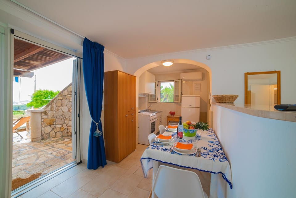 House | 1 bedroom