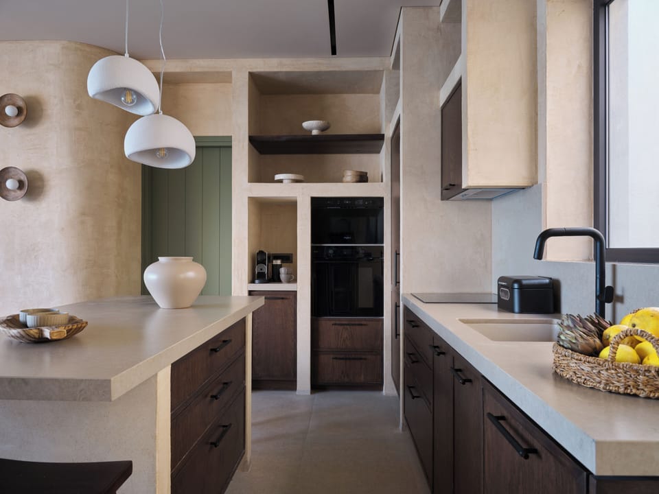 Well equipped kitchen ideal for relaxed holiday cooking moments.