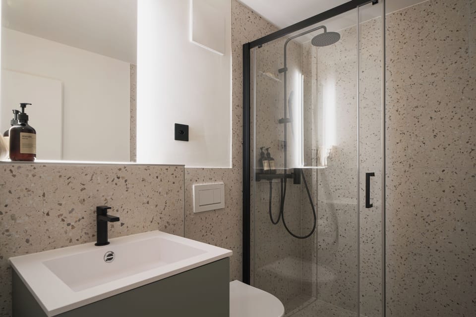 Classic Double Room | Bathroom