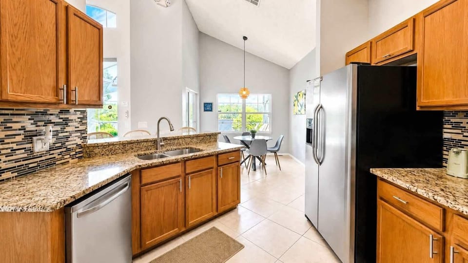 House, Multiple Beds, Pool Access (Disney Days & Sunshine Stays) | Private kitchen | Coffee/tea maker