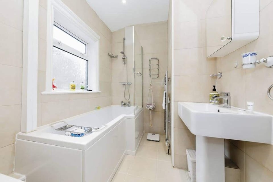 Elegant 3-bedroom House in London House in Croydon