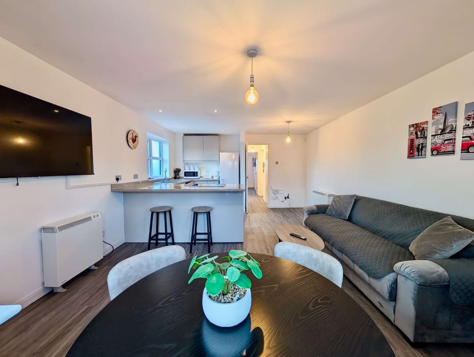 House | 1 bedroom, desk, Internet
