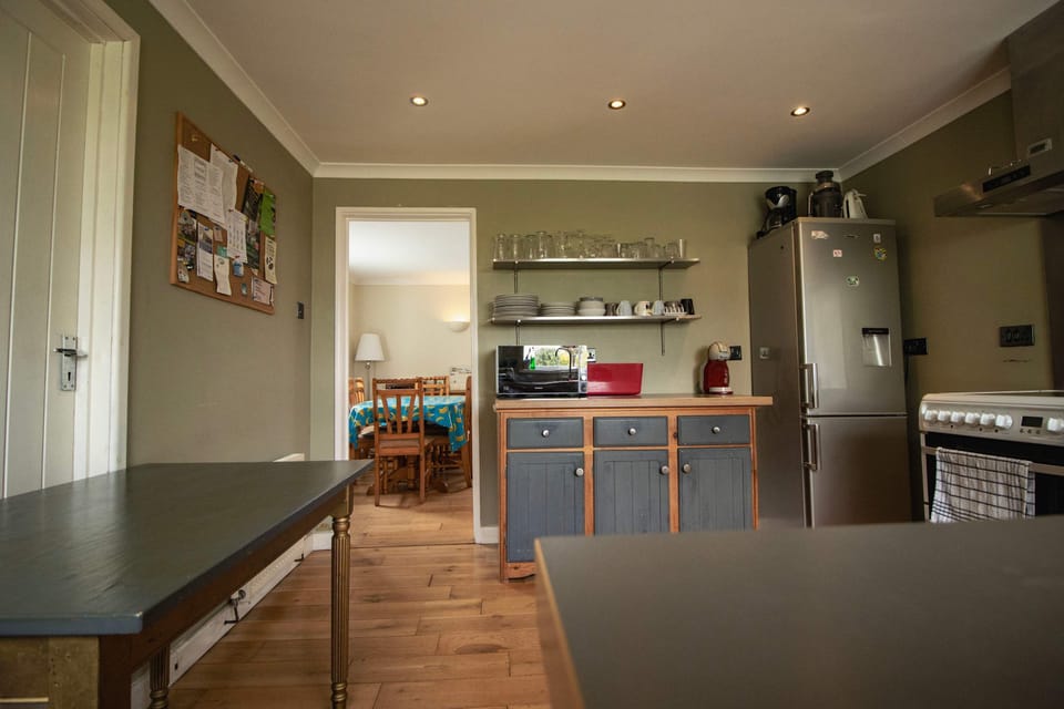 House | 4 bedrooms, high-speed internet