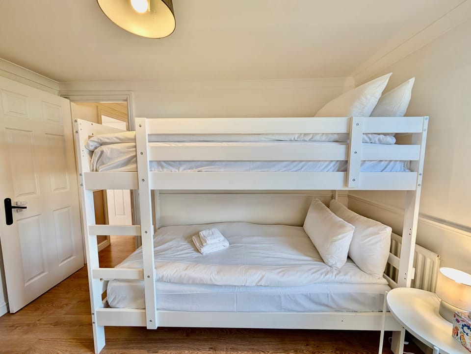 House | 2 bedrooms, Internet