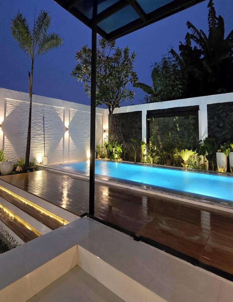 Outdoor pool