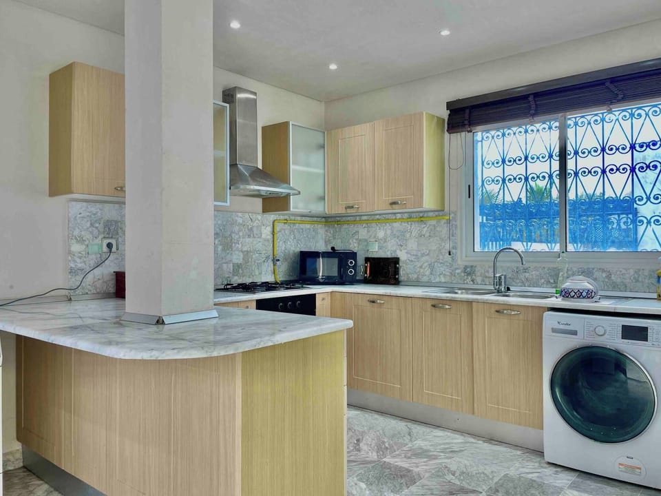 House, 3 Bedrooms, Smoking, Balcony | Laundry