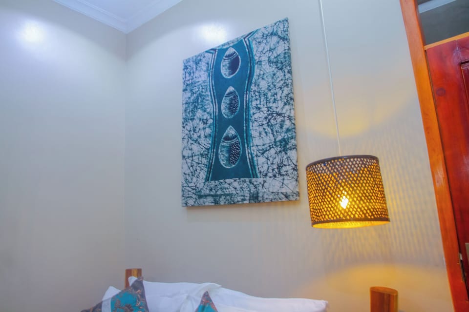 Standard Double Room, Garden View | Desk, laptop workspace, WiFi (free)