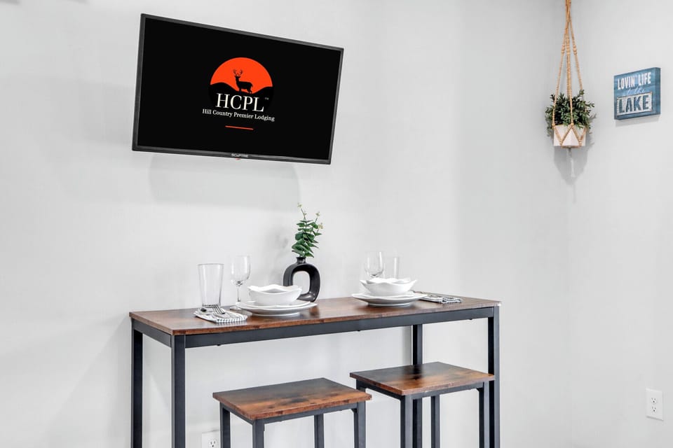 Enjoy meals with company