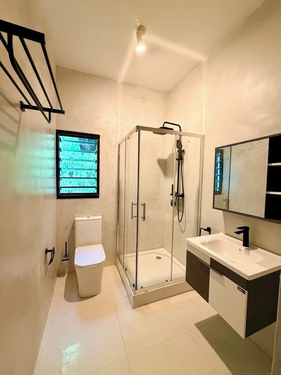 Basic Double Room | Bathroom | Shower, free toiletries, hair dryer, soap