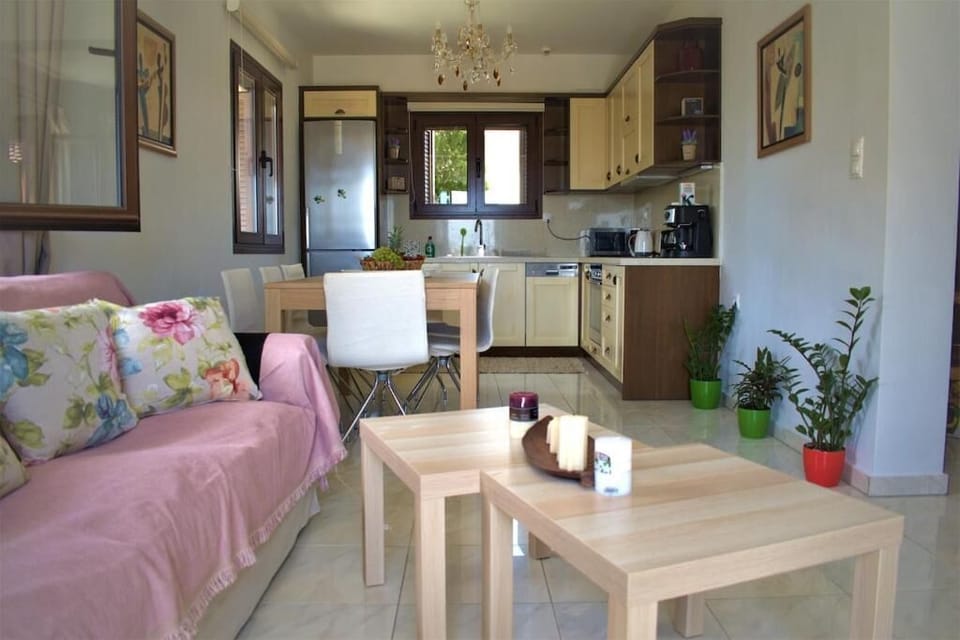 Villa, 4 Bedrooms, Sea View | Interior