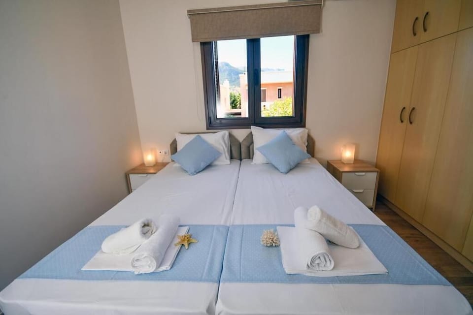 Villa, 4 Bedrooms, Sea View | Iron/ironing board, free WiFi