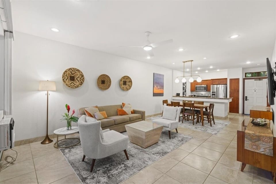 Condo, 2 Bedrooms | Living area | Smart TV