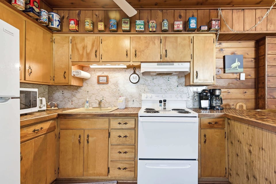 Stocked with everything needed for easy family meals and lake-day snacks.