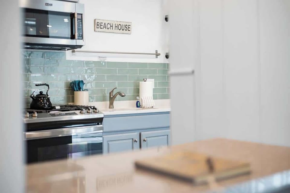 A bright corner ready for relaxed vacation cooking.