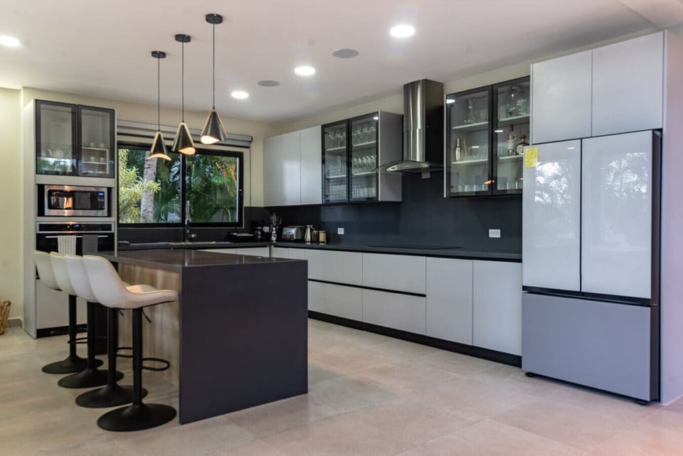 Buganvilla Mansion: The kitchen at Villa Cheryl