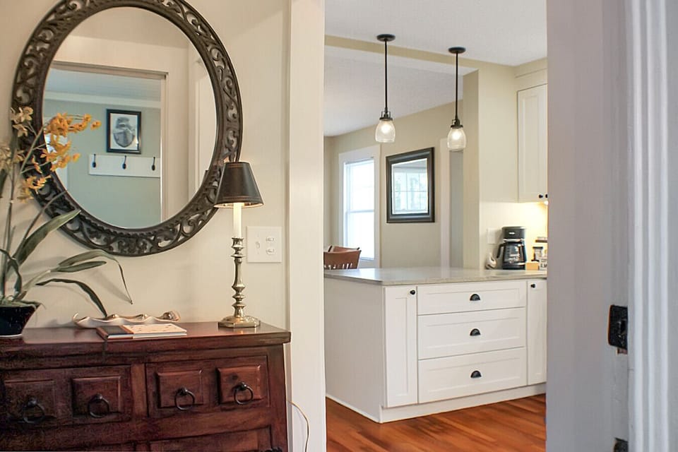 Entranceway Vestibule Leads Into Kitchen & Living Area Combined
