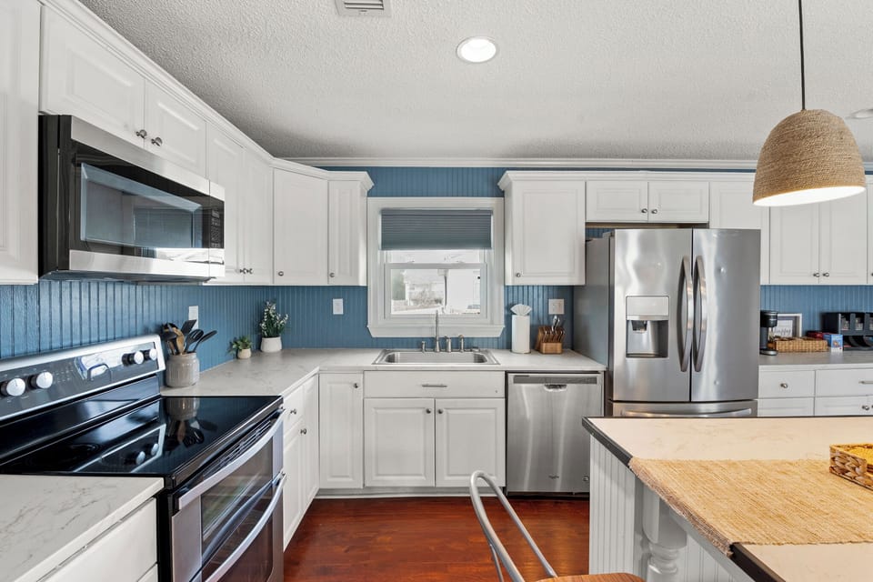 KDN9604: Good Times Wright Place | Main Level Kitchen