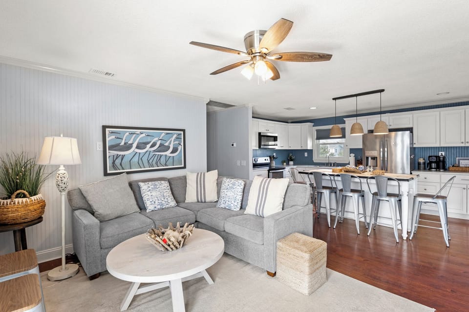 KDN9604: Good Times Wright Place | Main Level Living Area