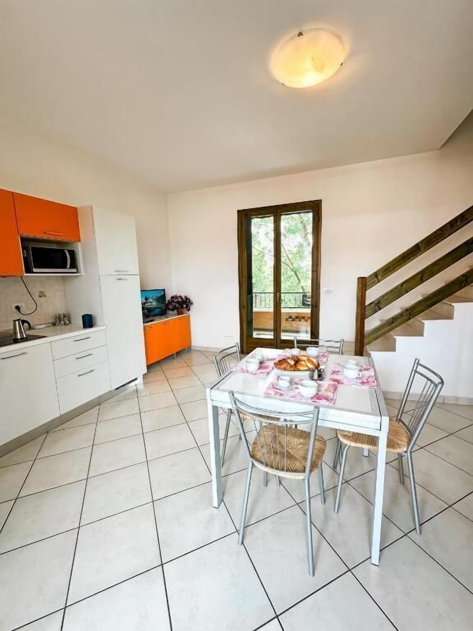 Apartment, 3 Bedrooms, Balcony | Dining