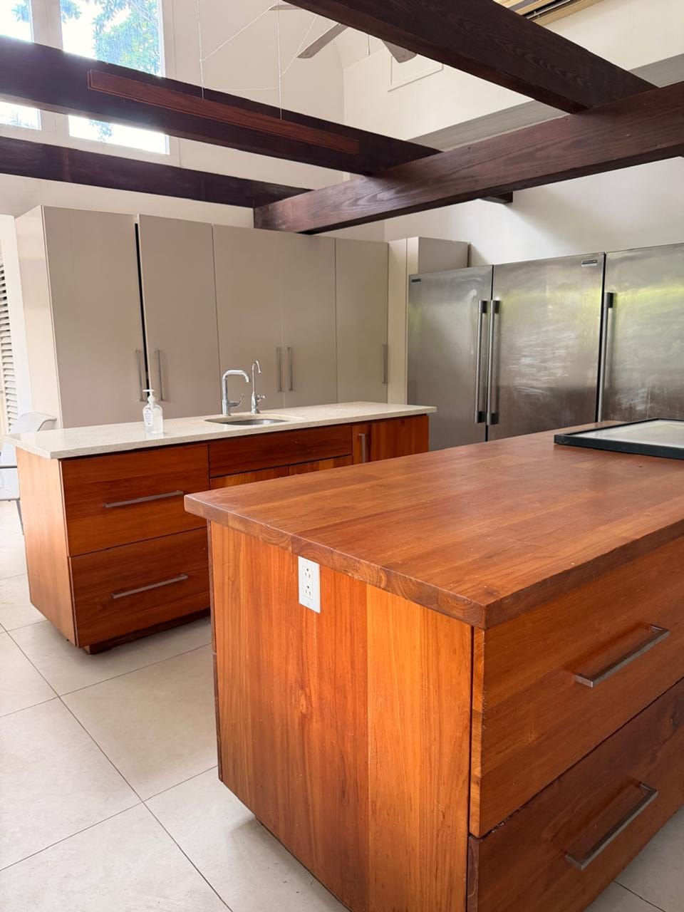 House | 4 bedrooms, high-speed internet