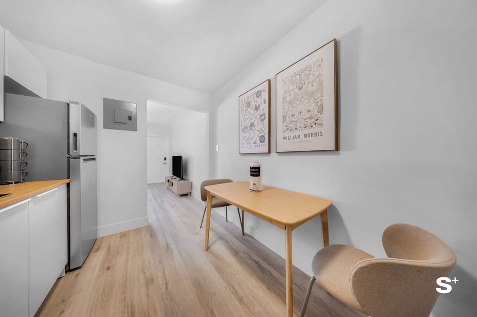Apartment | Dining