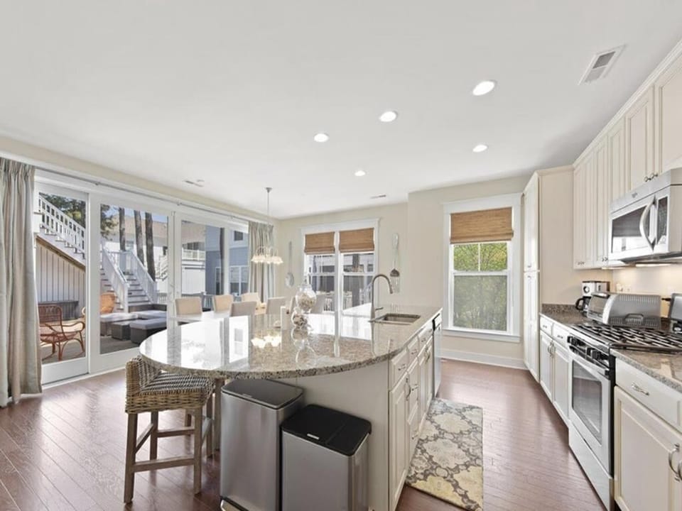 Cook and entertain effortlessly in this inviting, well-equipped kitchen.