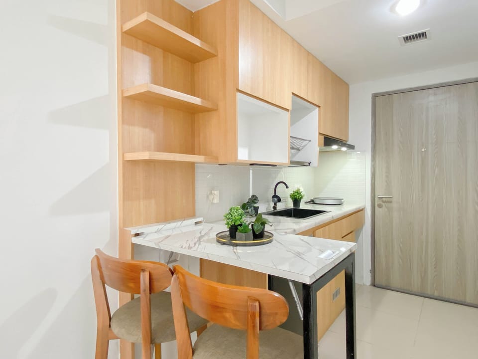 Standard Apartment | Dining room