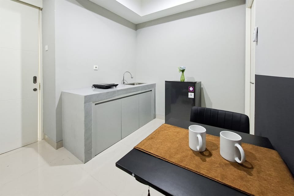 Standard Apartment | Dining room