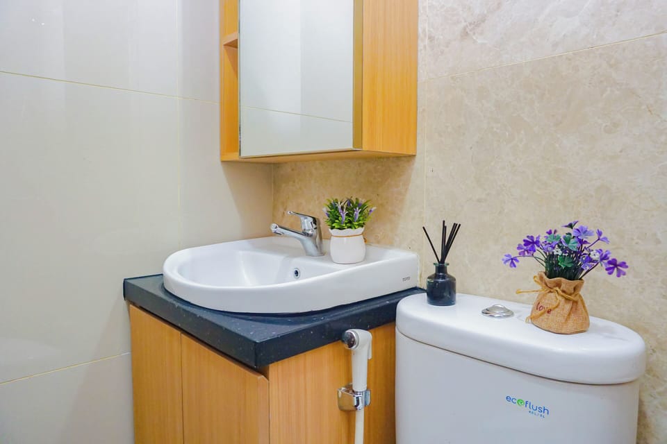 Standard Apartment | Bathroom