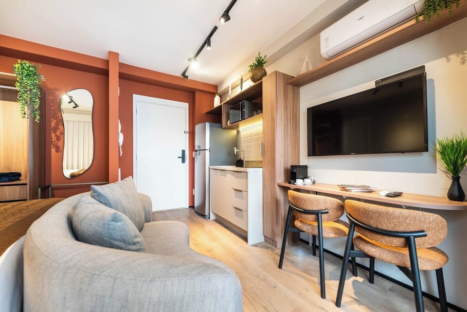 Comfort Apartment, Kitchen, City View | Living area