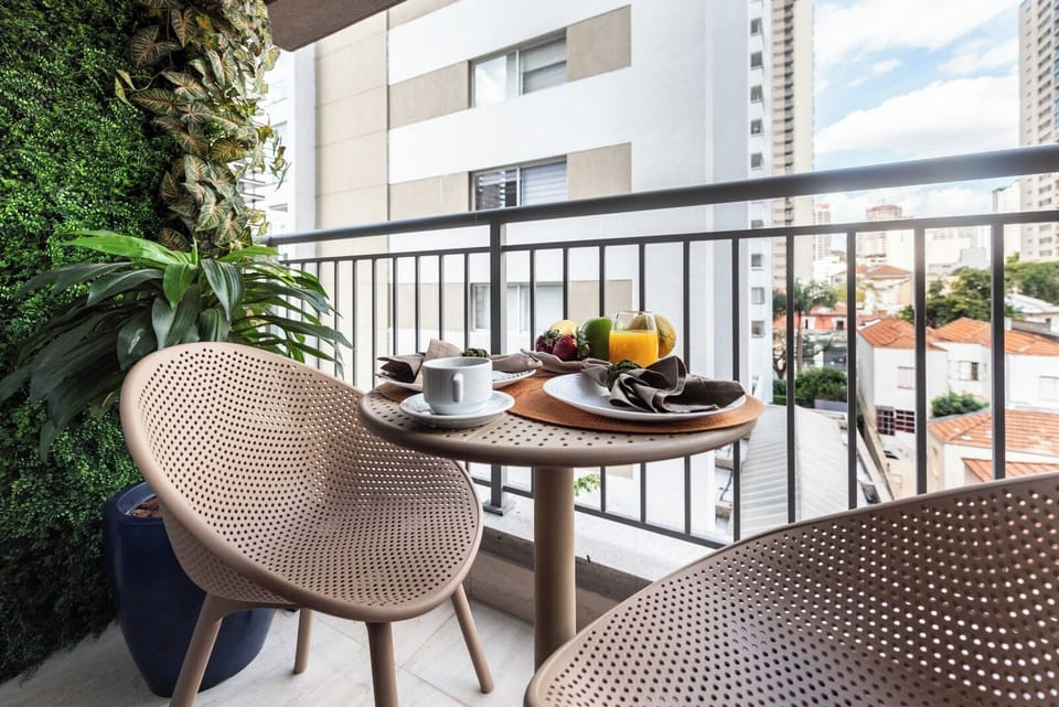 Comfort Apartment, Kitchen, City View | Outdoor dining