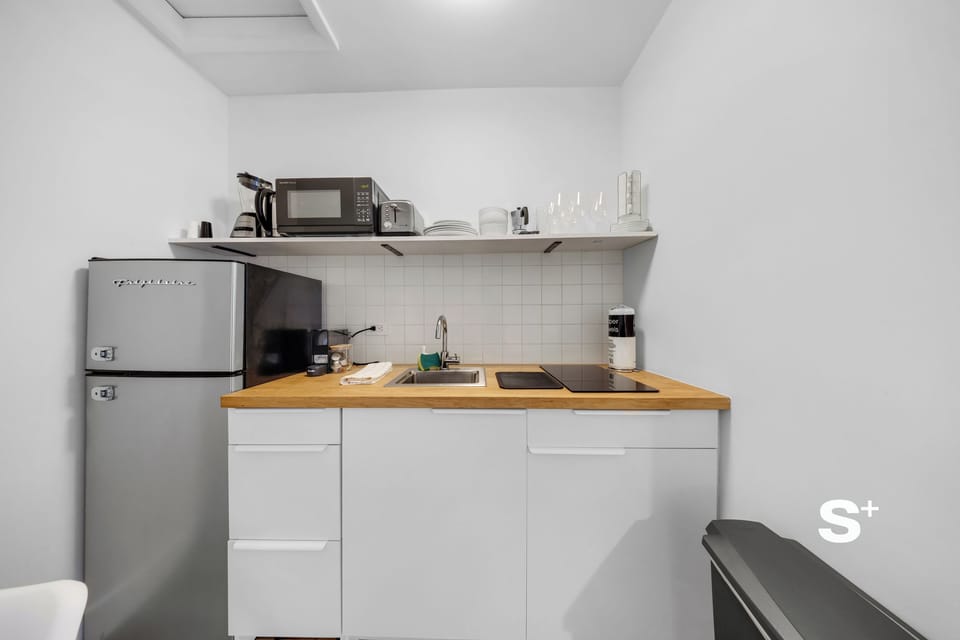 Studio | Private kitchen | Toaster