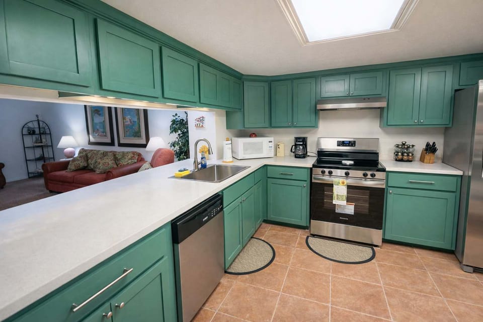 Apartment, Multiple Beds, Patio, Pool View (Habitat 1) | Private kitchen