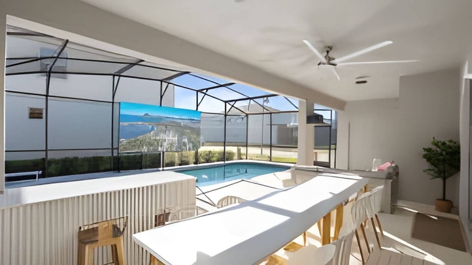 Basic Villa | Dining