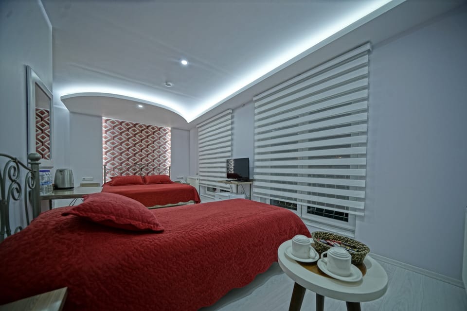 KIZILCUKUR | Premium bedding, minibar, desk, laptop workspace