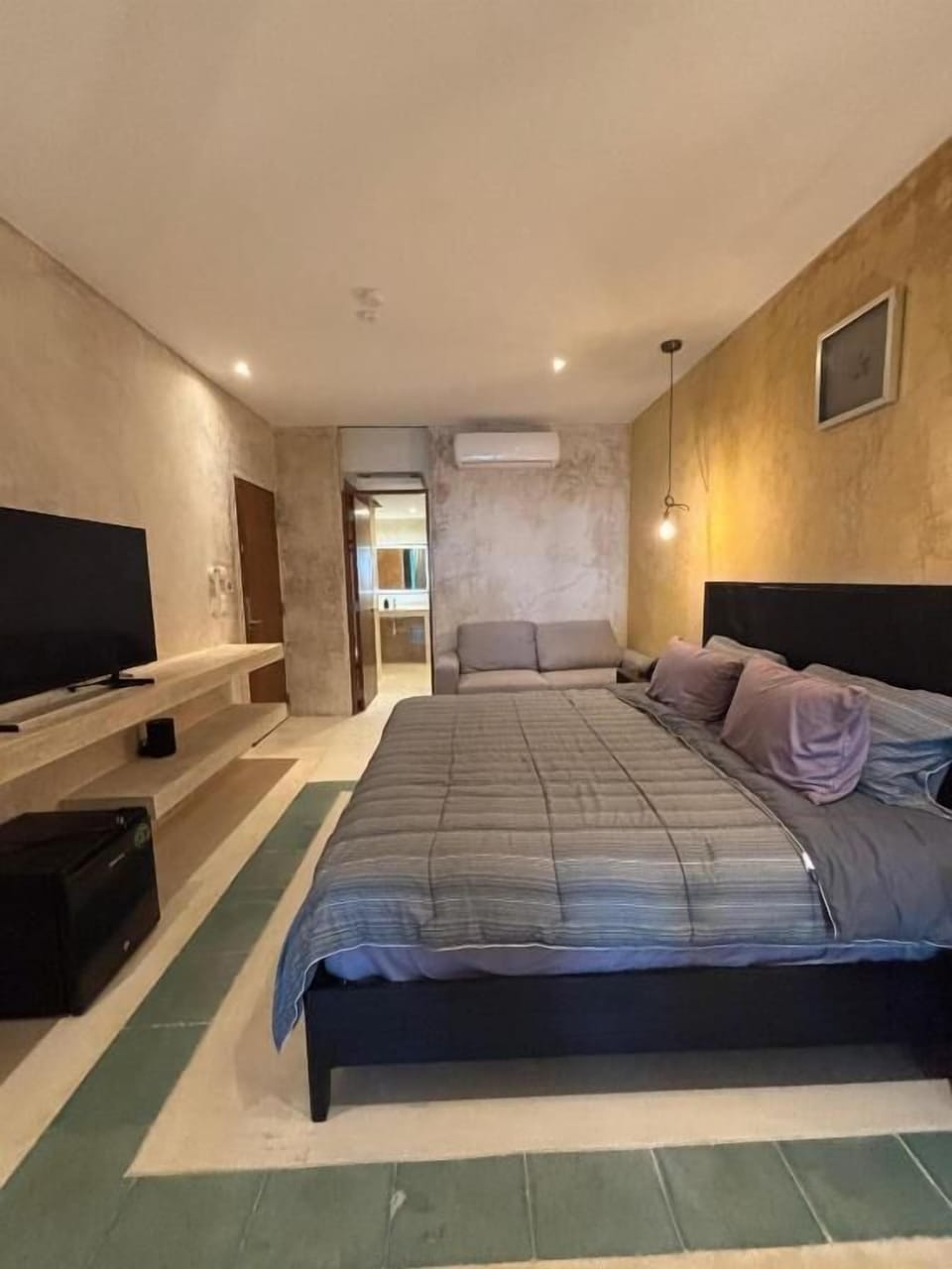 Family Room, 1 King Bed with Sofa bed, Sea View | Interior