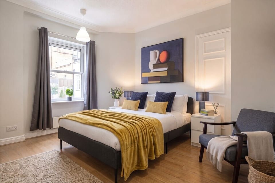 3 35 CXR - Bedroom10