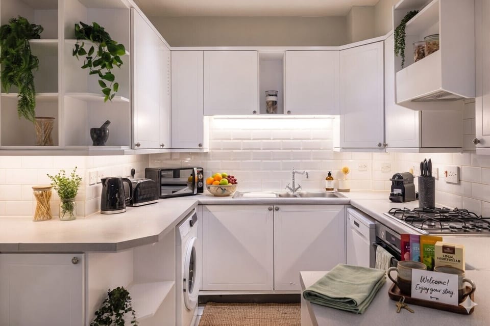 3 35 CXR - Kitchen8