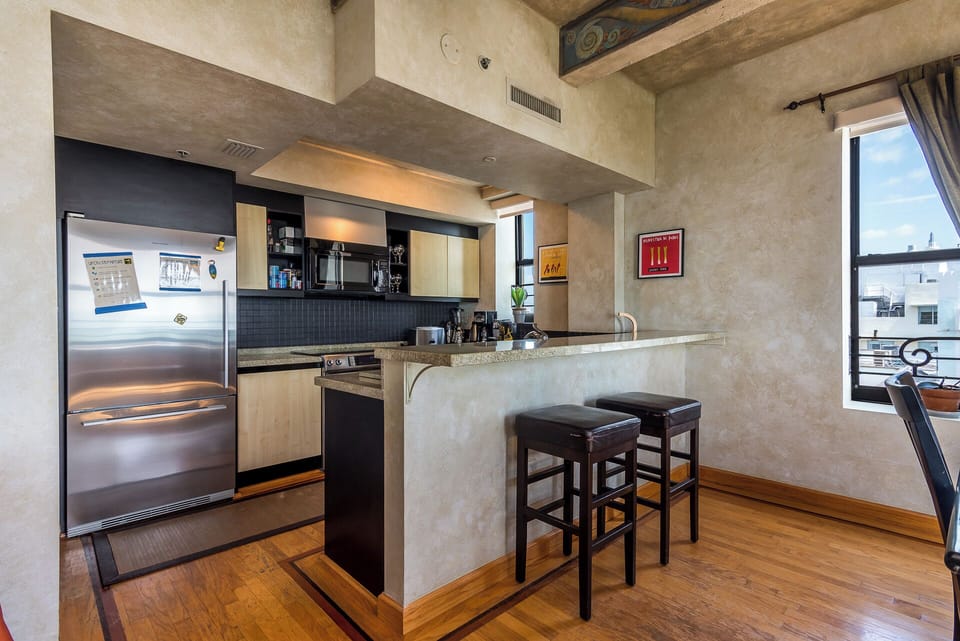 Panoramic Apartment, Beach View | Private kitchen | Electric kettle, toaster