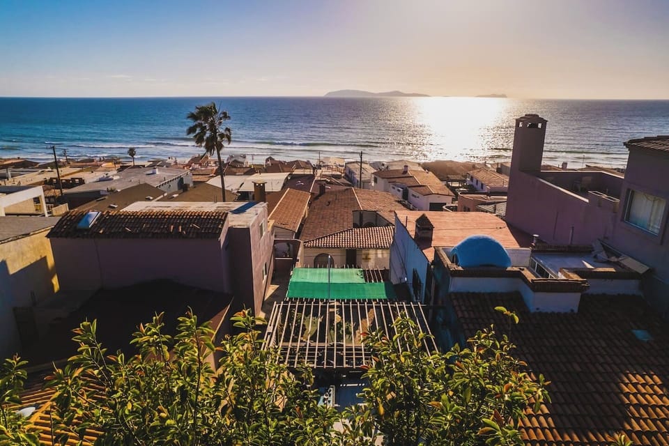 Magnificent vistas of golden sunsets over the ocean, from the rooftop terrace.
