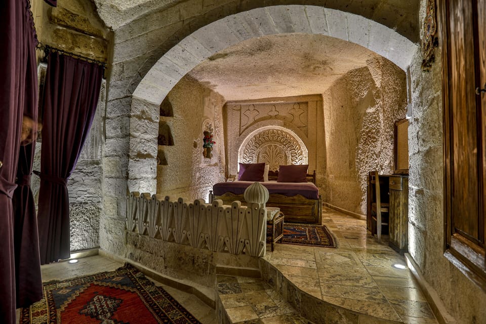 Deluxe Double Room (Cave) | Premium bedding, minibar, in-room safe, desk